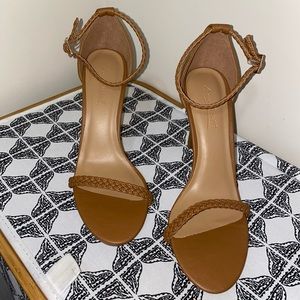NWOT Heels
